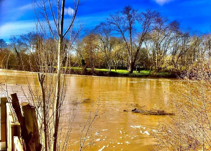 Loft Geant Au Calme Proche Gare Du Mans Et 10 Min Circuit Prázdninový dům Le Mans